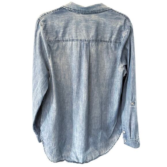 Cato Chambray Pearl Snap Top Size Large Roll Tab Sleeve Coastal Cowgirl Western - Picture 2 of 10